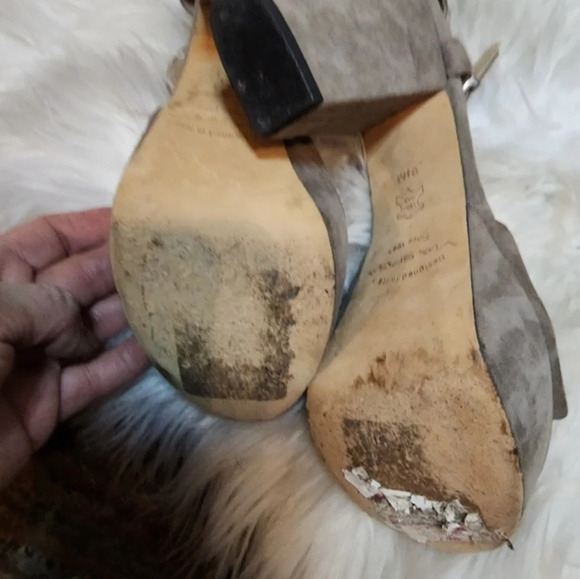 Via Spiga Dove Gray Suede heels 9.5 - Picture 9 of 10